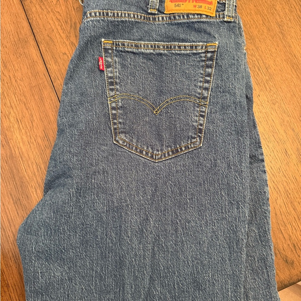 Levi's Relaxed Fit Denim Jeans - Classic Blue